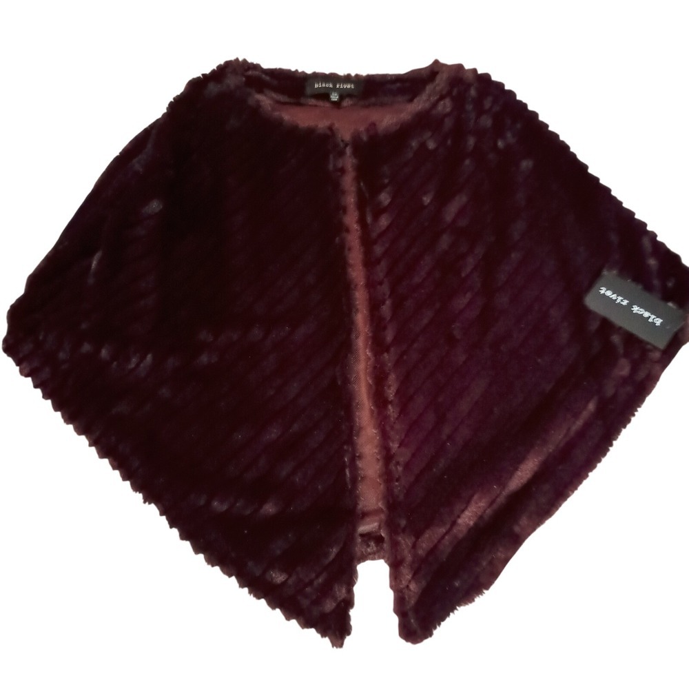 Black Rivet Merlot Faux Fur Poncho Cape Merlot Burgundy S M Style 00RMF022 NWT - Picture 2 of 15